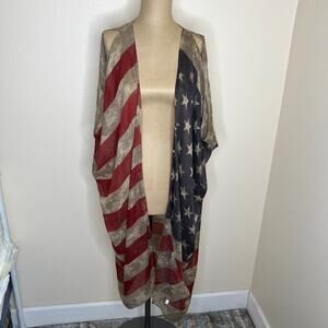 Americana Patriotic Distressed Flag Wrap OSFM
